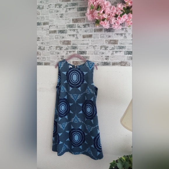 Donna Morgan Blue Patterned Dress - Picture 1 of 7